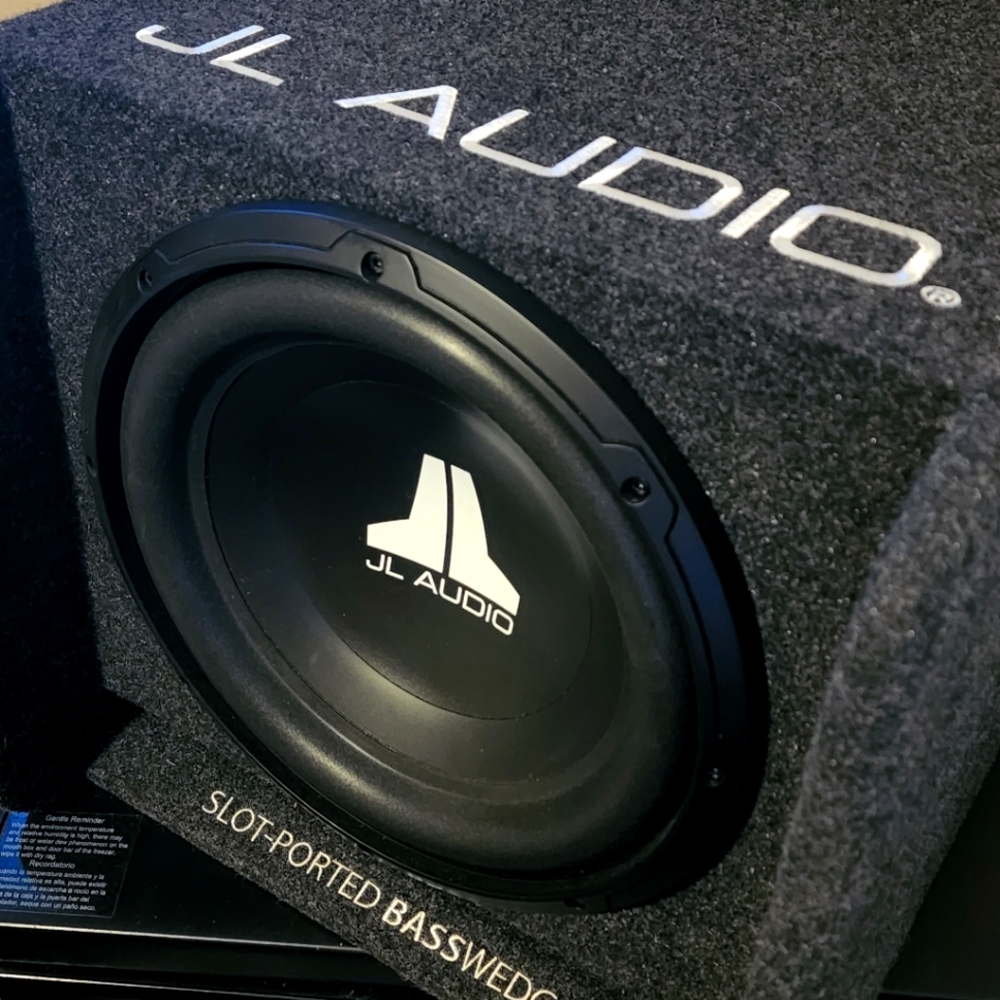 JL Audio 12" Subwoofer W/Slot Ported Enclosure CP112-W0v3